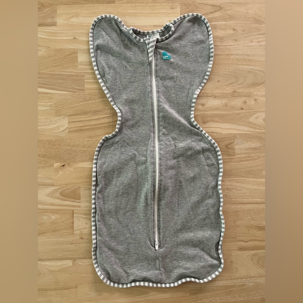 Love to Dream Gray Swaddle Medium 1.0TOG